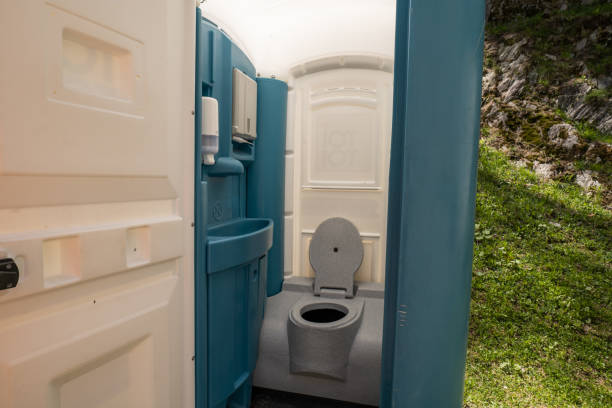 Best Portable Shower Rental  in Poth, TX